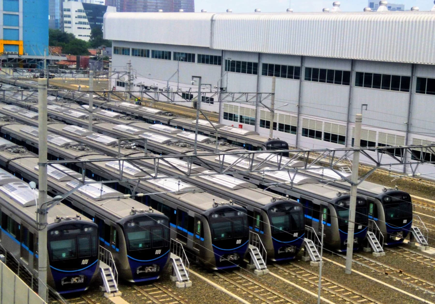 Rangkaian MRT Jakarta di depo Lebak Bulus